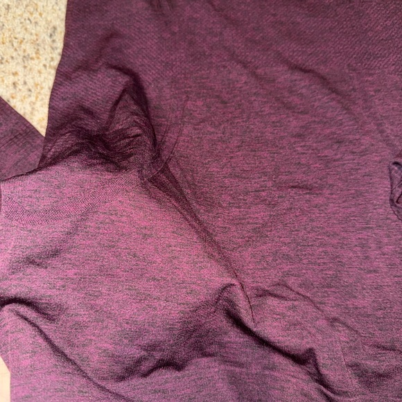 Lululemon run swiftly long sleeve raspberry plum color - Picture 2 of 3